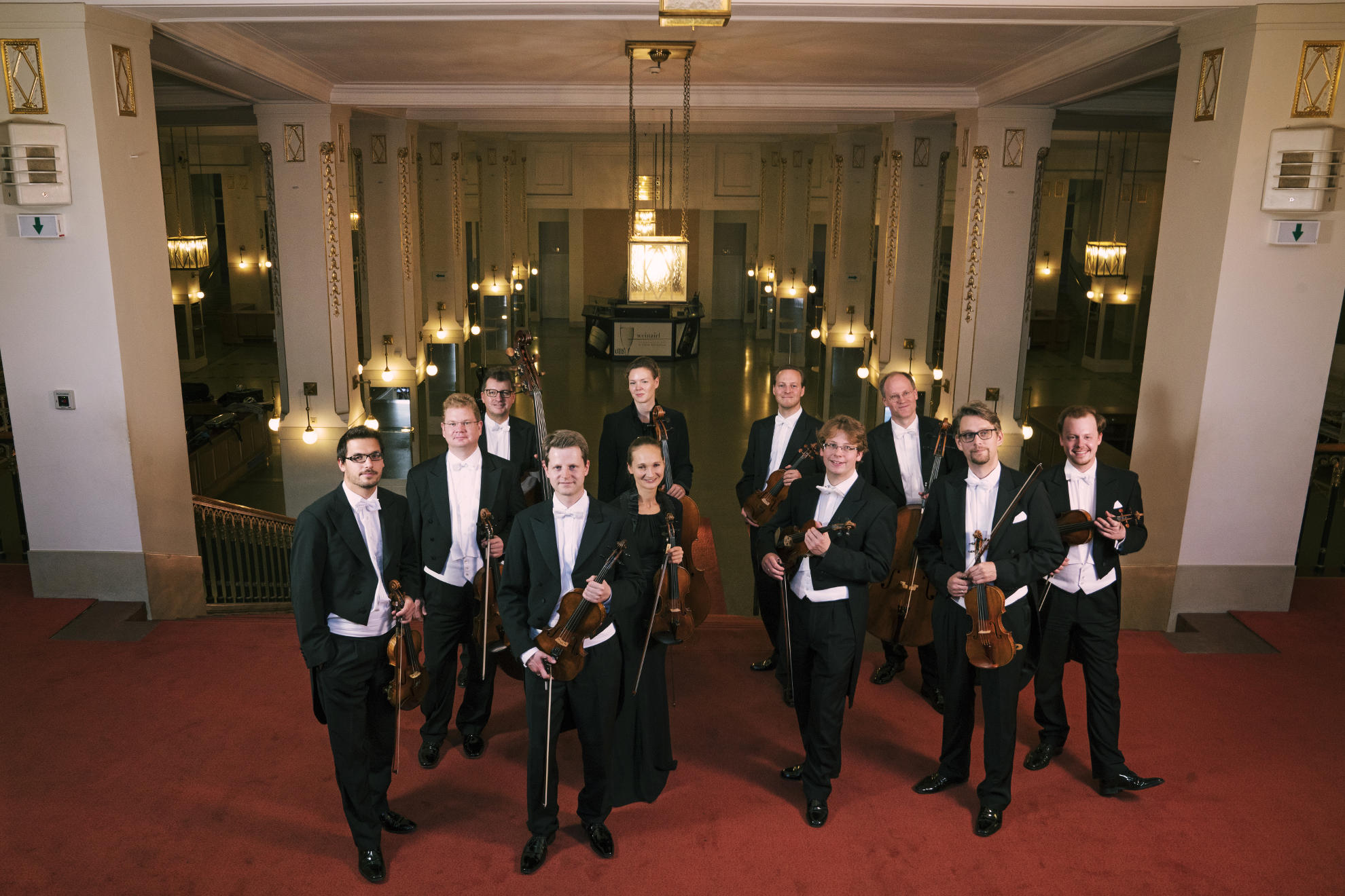 Wiener Streichersolisten in der Eingangshalle des Wiener Konzerthaus'